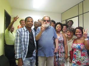 Na tarde de 10/06/13, grupo de apoiadores, capitaneados pelo decano André Setaro, oficializaram a inscrição da candidatura alternativa à ordem para dirigir a Facom/UFBA entre 2013 e 2017