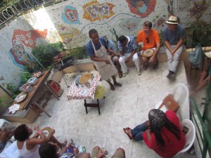 No mesmo quintal semana passada, Setaro foi lembrado em homenagem aos que apoiaram a disputa pela direção da Facom em 2013