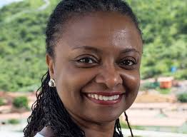 Tá rindo de que, ministra da promoção da igualdade racial do PT?